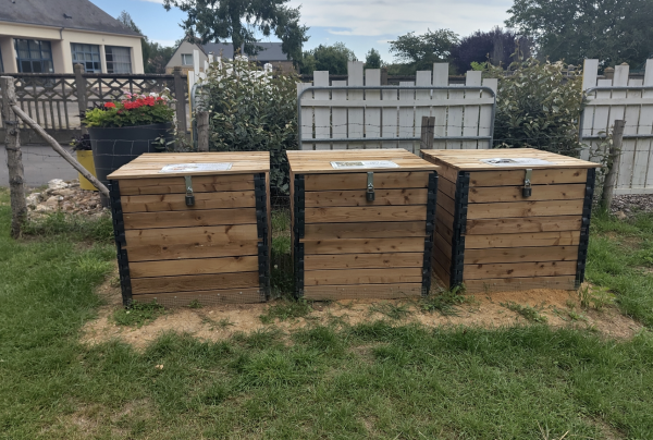 Adopter le compostage, c'est donc faire un geste concret pour l'environnement tout en valorisant ses déchets de manière utile et naturelle.