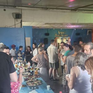 Pour célébrer cet anniversaire, Willy a réuni les adhérents, les fondateurs et leurs proches autour d'un buffet préparé par La Grange à Pizza.