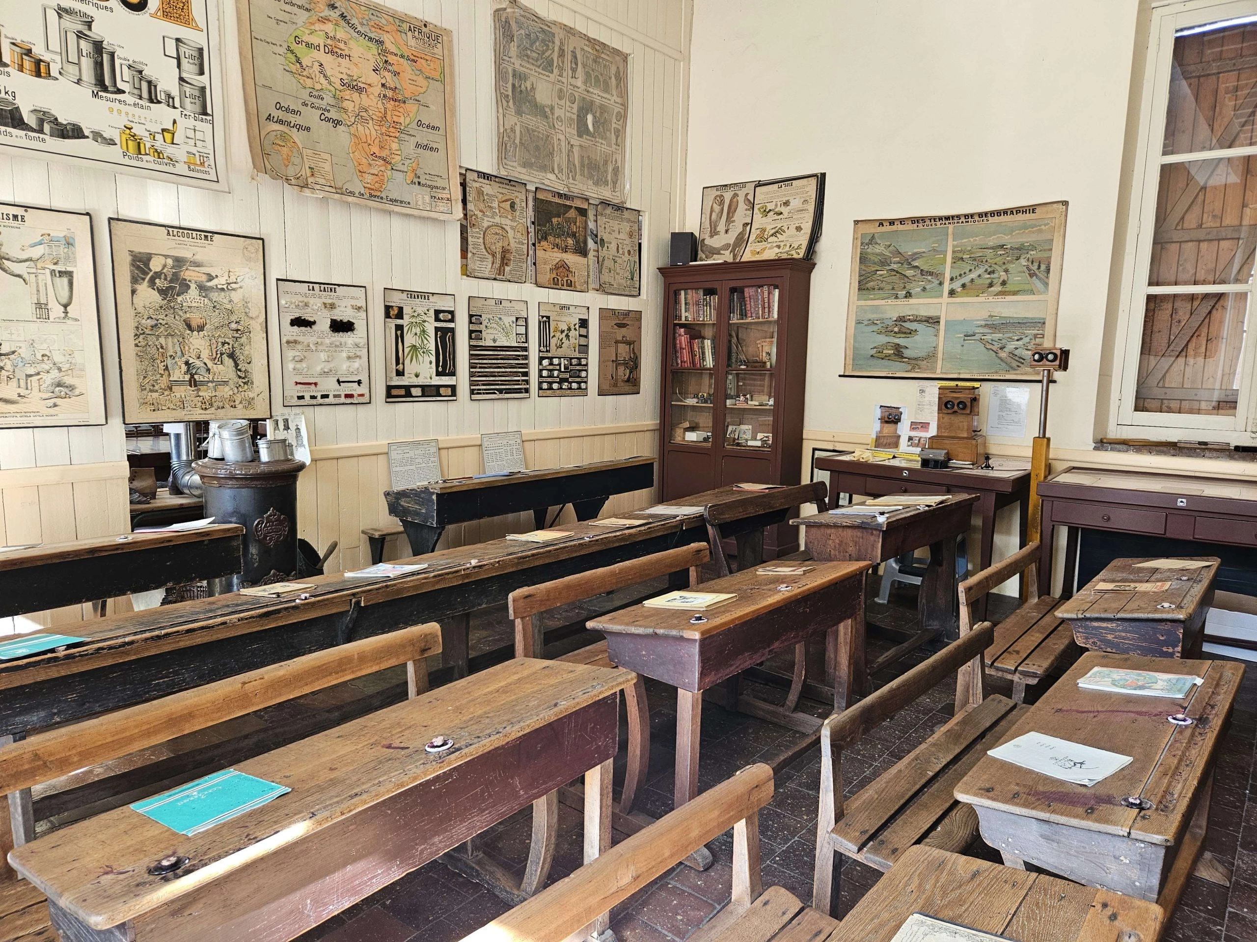 Unverre : La vie d'un écolier d'autrefois au musée-école