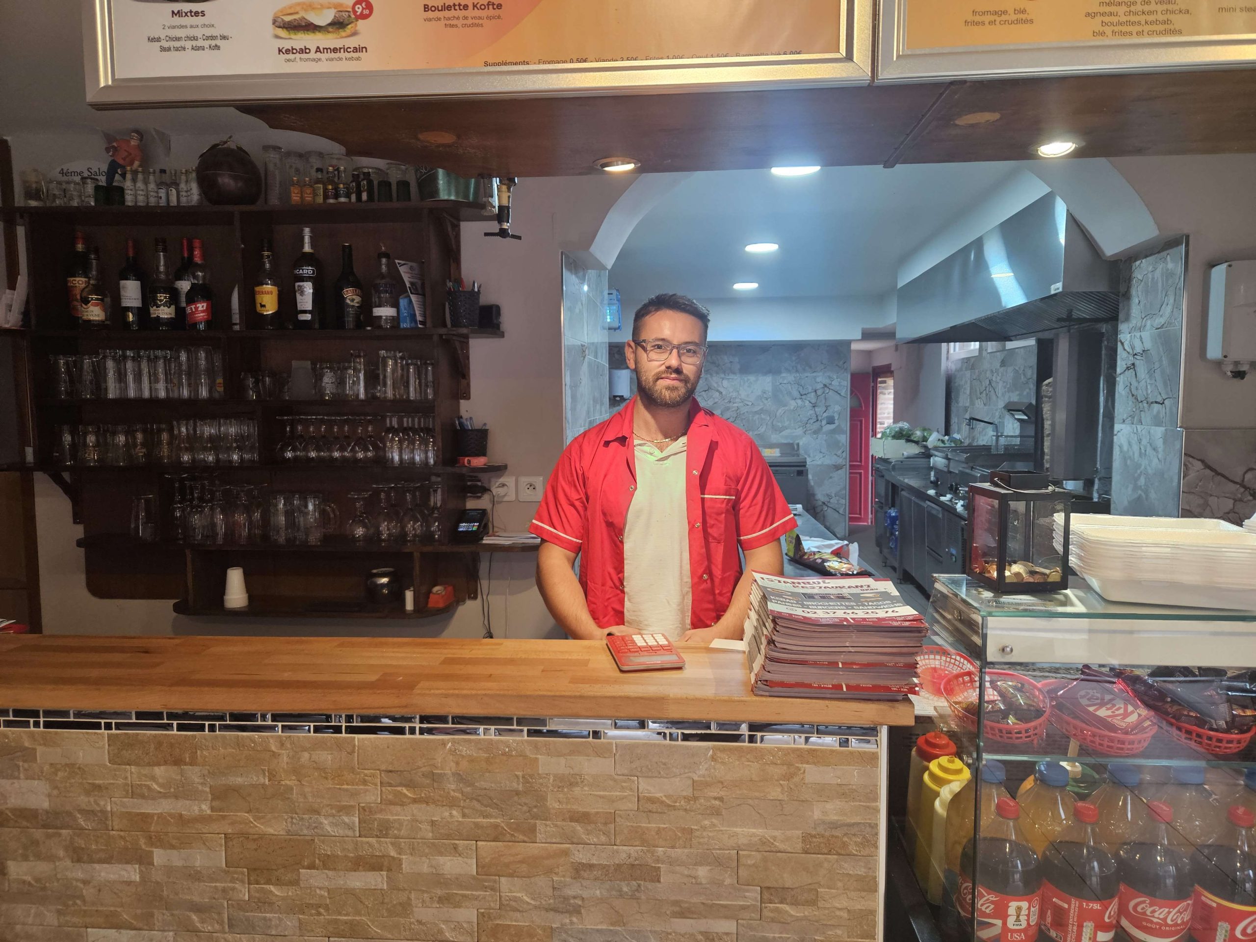 Le gérant d'Istanbul Kebab a rapidement compris que quelque chose clochait et a donné l'alerte au collège Saint-Paul. - Écho de Brou