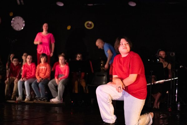 Renseignements : 06 77 67 24 41 ; cietheatreenherbe@gmail.com.