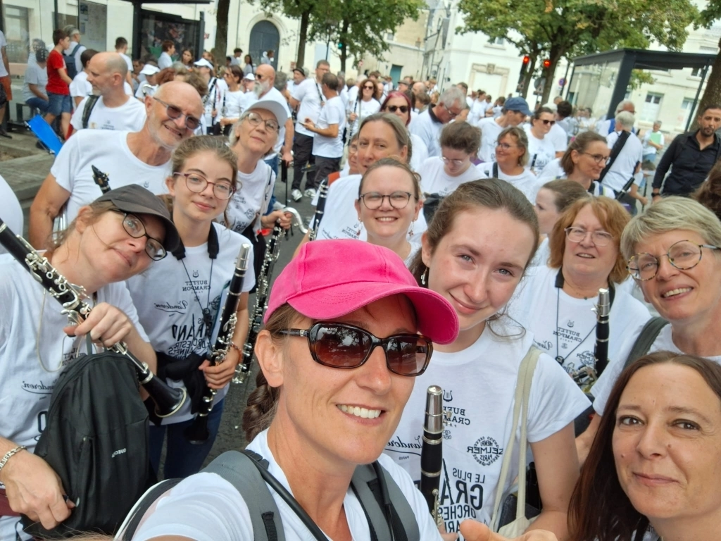 Arrou : Le record des clarinettistes à Châtellerault.