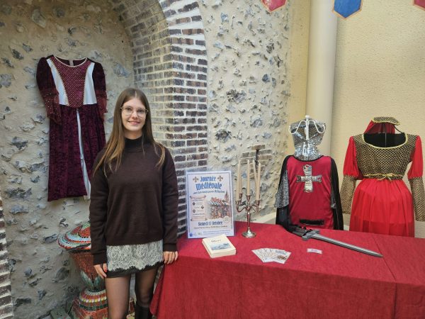 Océane vous accueille à l'Office de Tourisme Intercommunal Entre Beauce et Perche, au 5 rue Henri Germond à Illiers-Combray. Tél. 02.37.24.24.00.